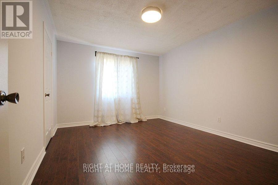 207 Kensit Avenue, Newmarket, Ontario  L3X 1S6 - Photo 18 - N12479865