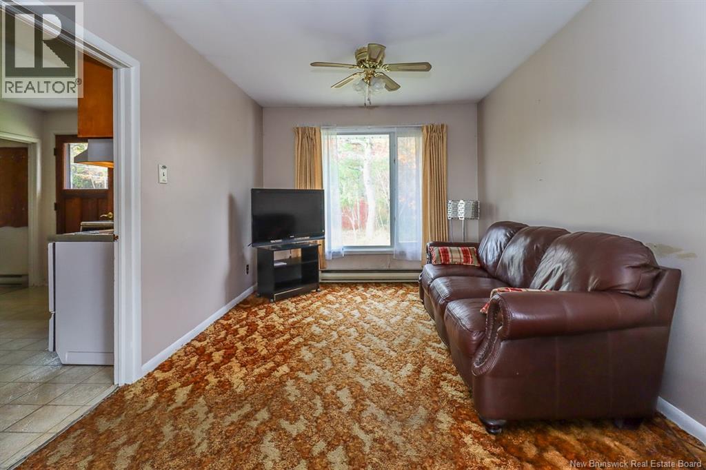 339 Silvermount Crescent, Saint John, New Brunswick  E2M 4V1 - Photo 11 - NB128888