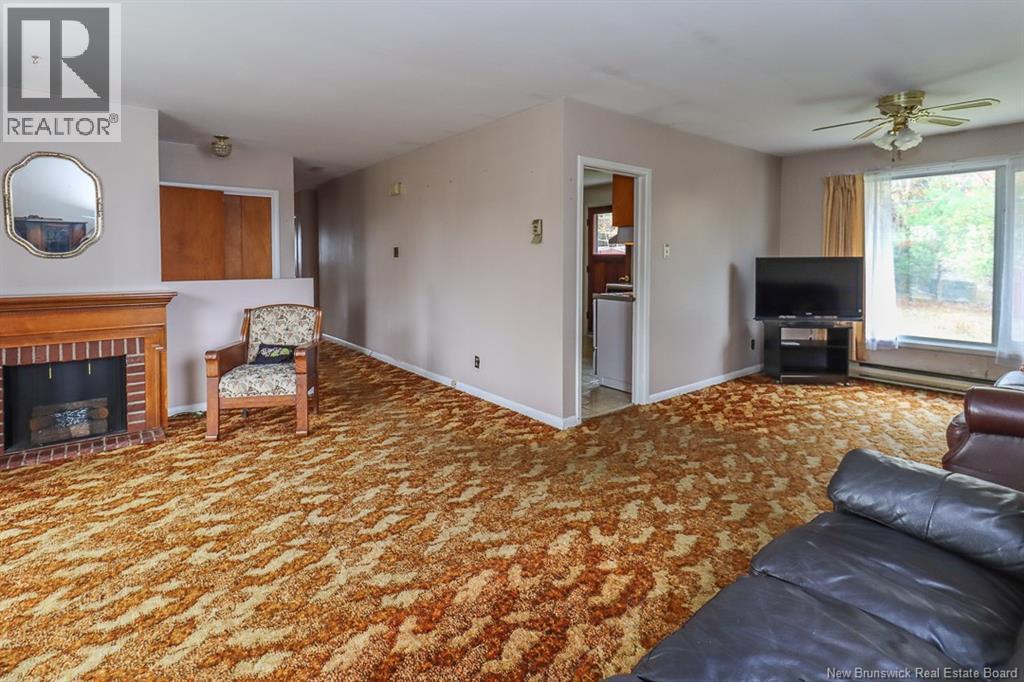 339 Silvermount Crescent, Saint John, New Brunswick  E2M 4V1 - Photo 17 - NB128888