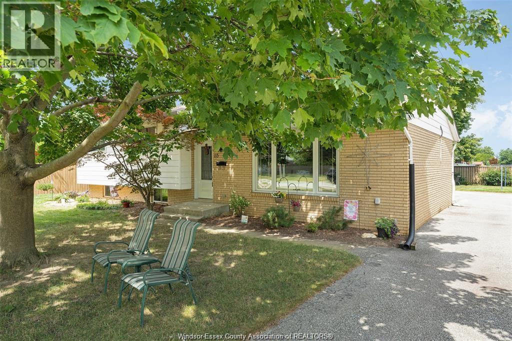 113 Hill St., Cottam, Ontario  N0R 1B0 - Photo 2 - 25026923