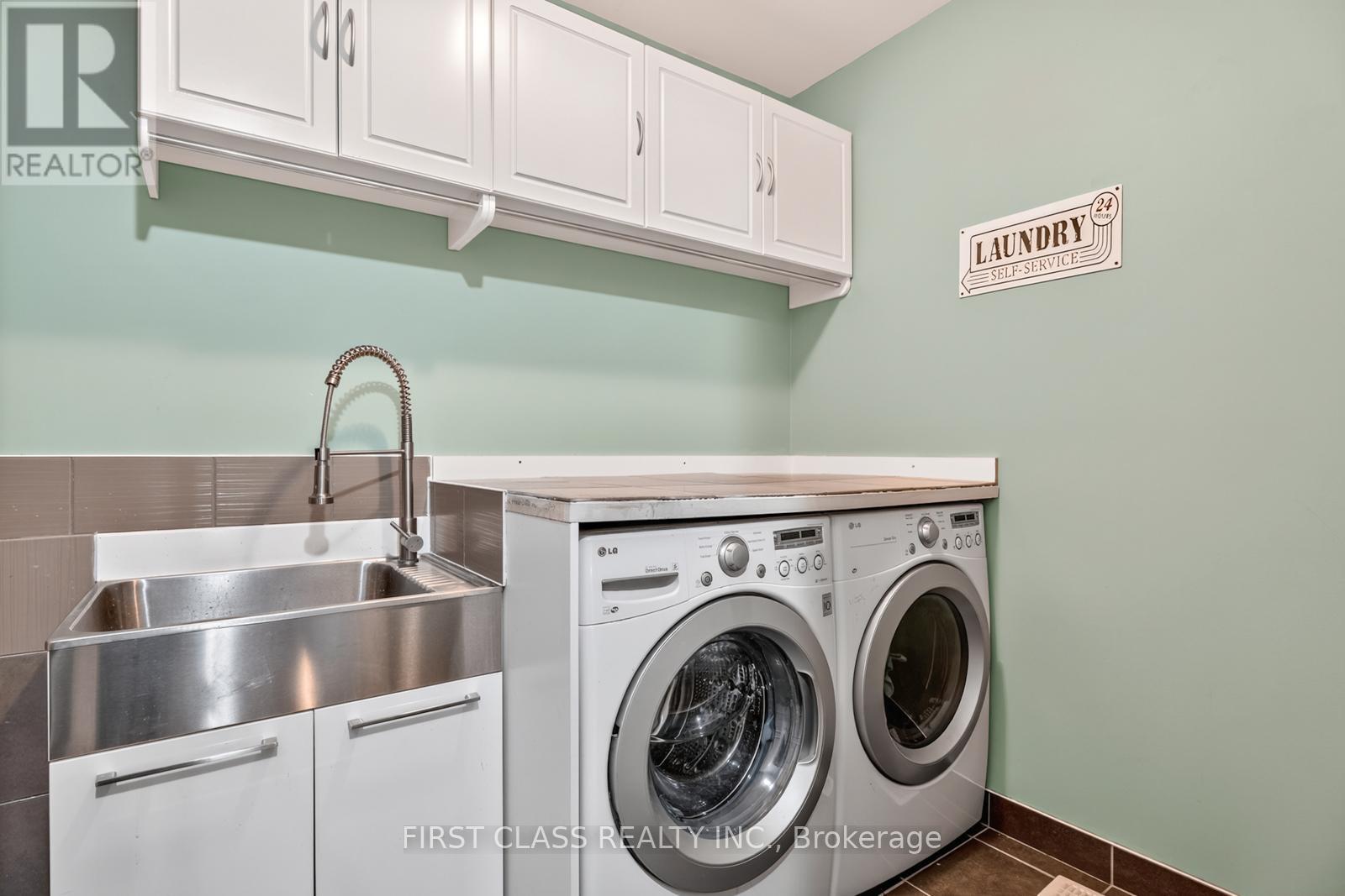 308 Autumnfield Street, Ottawa, Ontario  K2M 0J4 - Photo 11 - X12479846