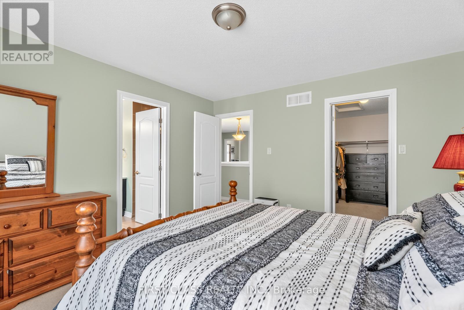 308 Autumnfield Street, Ottawa, Ontario  K2M 0J4 - Photo 17 - X12479846