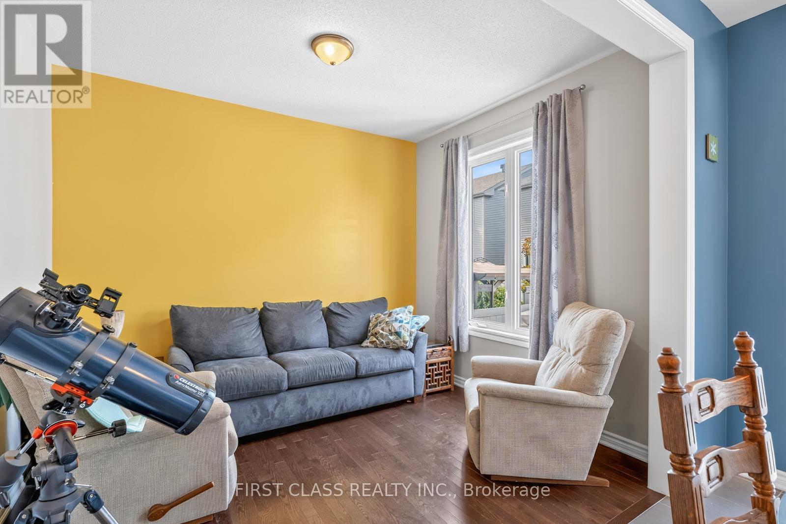 308 Autumnfield Street, Ottawa, Ontario  K2M 0J4 - Photo 9 - X12479846