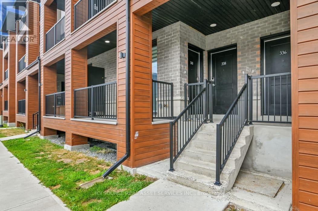 358 Rhonda Stewart Private, Ottawa, Ontario  K2S 2Y8 - Photo 4 - X12479868