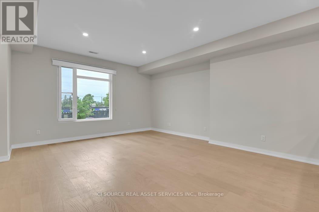 359 Rhonda Stewart Private, Ottawa, Ontario  K2S 2Y6 - Photo 11 - X12479875