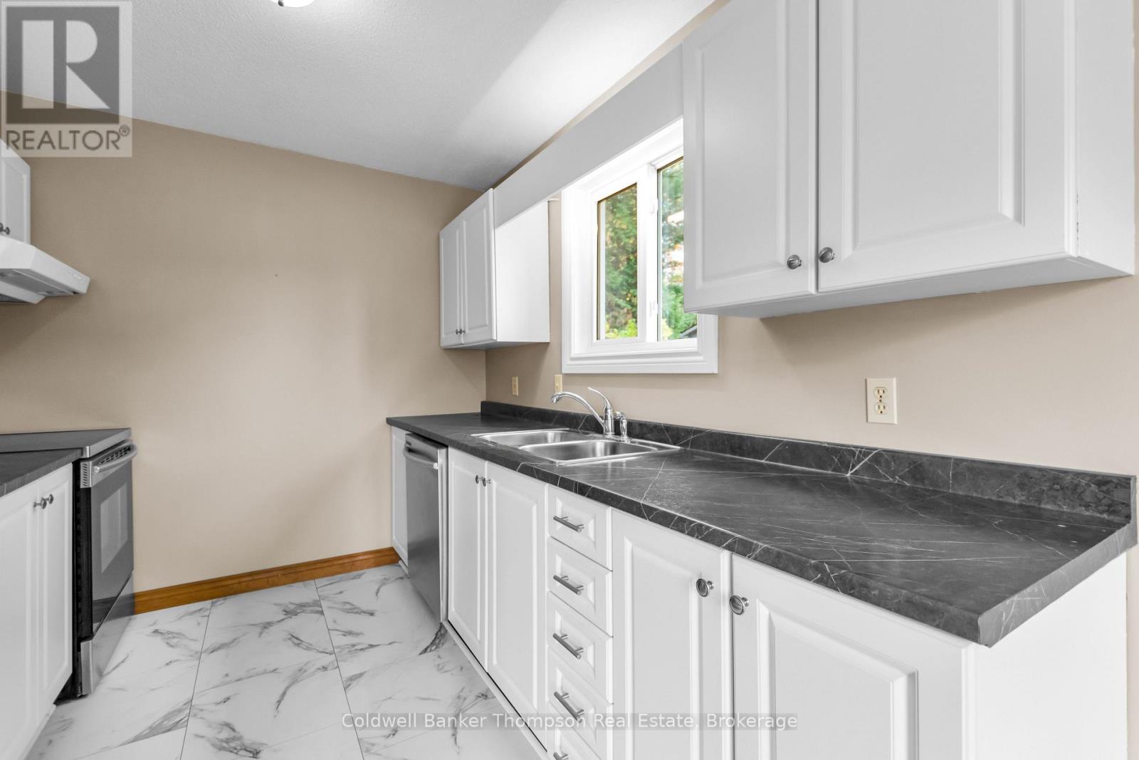 19 Ferguson Road, Huntsville, Ontario  P1H 1X7 - Photo 14 - X12479879