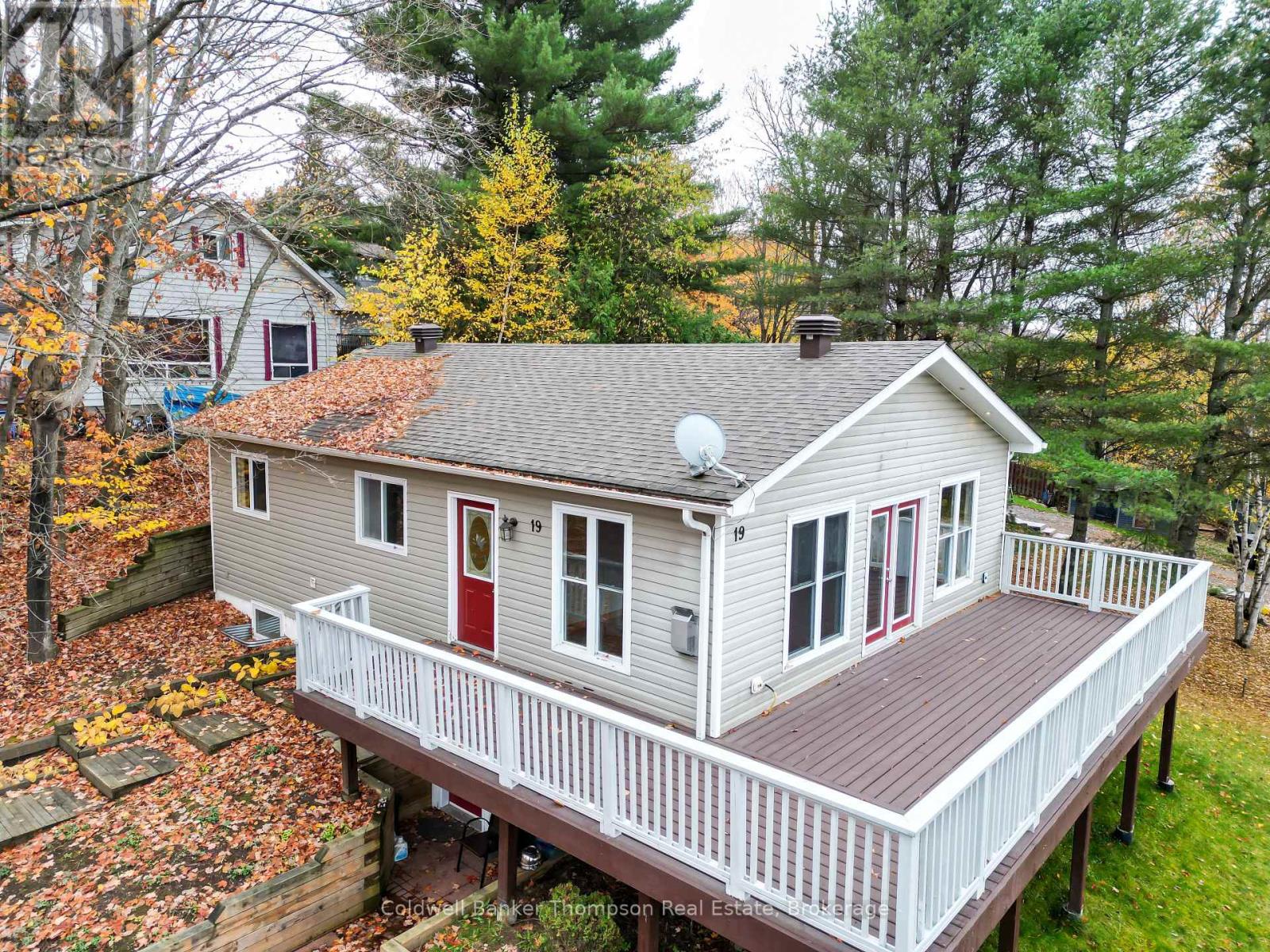 19 Ferguson Road, Huntsville, Ontario  P1H 1X7 - Photo 2 - X12479879