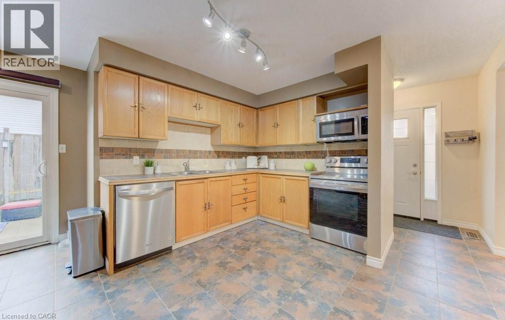 50 Newbury Drive, Kitchener, Ontario  N2N 2X6 - Photo 9 - 40781911
