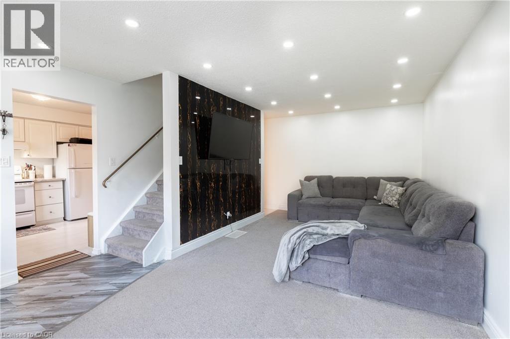 445 Pioneer Drive Unit# 4, Kitchener, Ontario  N2P 1L8 - Photo 3 - 40781648