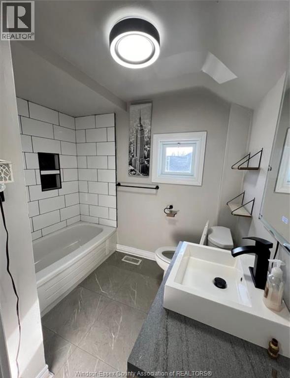 8 Payne Road, Chatham, Ontario  N7M 4M9 - Photo 19 - 25023336