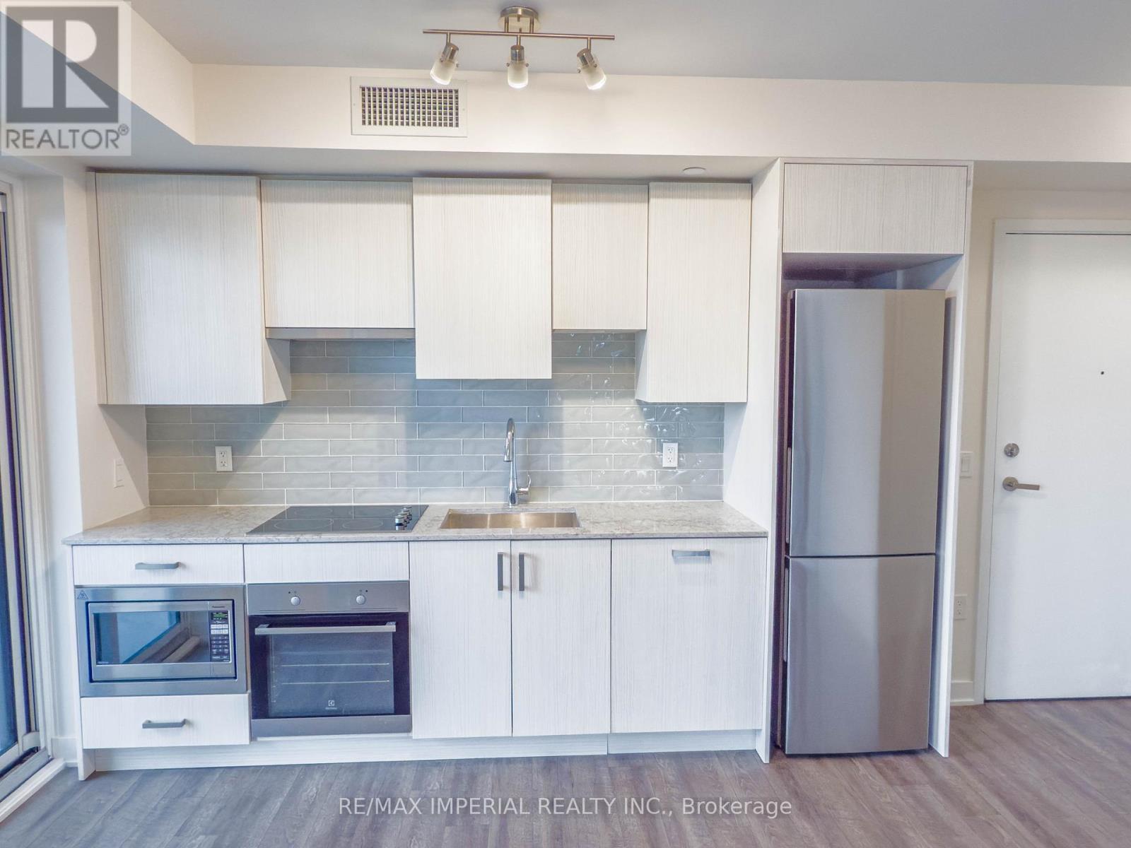2203 Nt - 99 Broadway Avenue, Toronto, Ontario  M4P 0E3 - Photo 7 - C12479889
