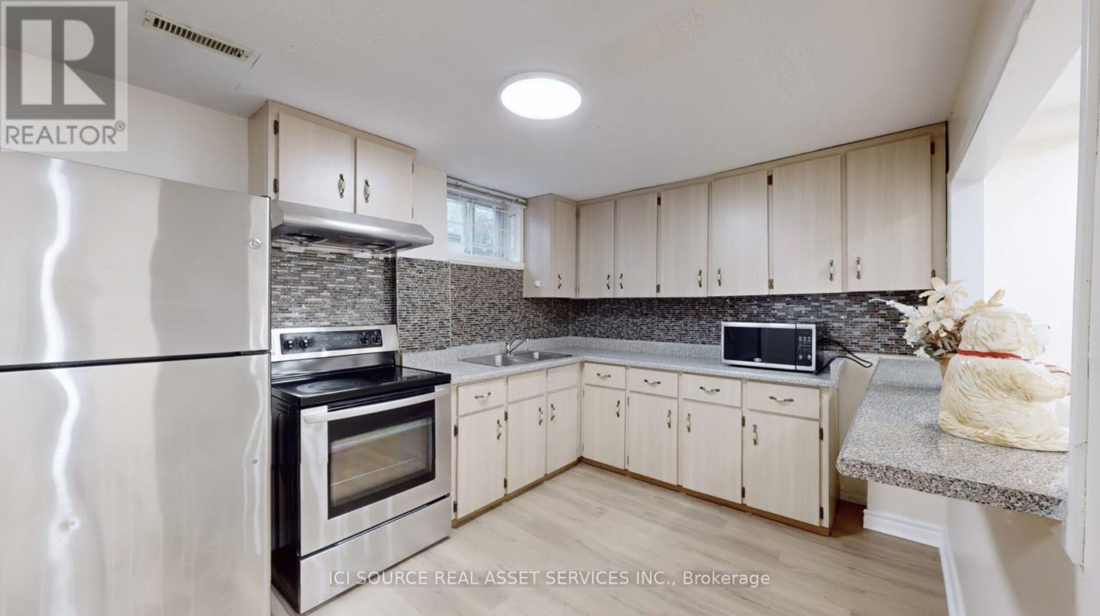 Basement - 6 Queenscourt Drive, Toronto, Ontario  M1T 2J5 - Photo 3 - E12479888