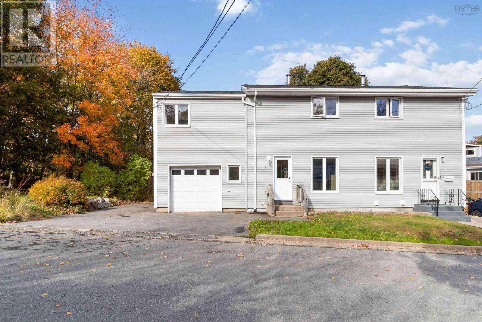 5 Mountain Road, Halifax, Nova Scotia  B3N 1A1 - Photo 1 - 202526501