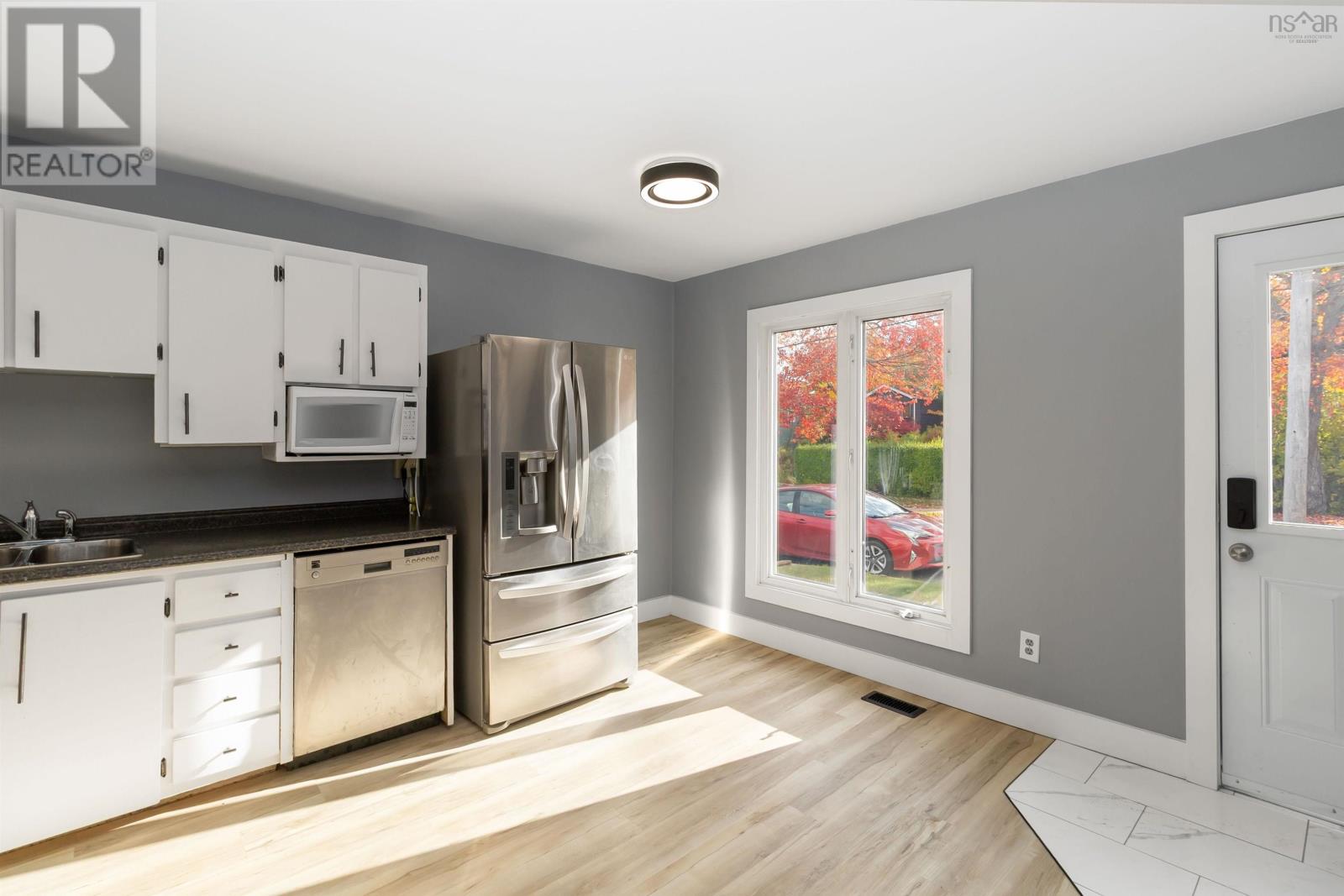 5 Mountain Road, Halifax, Nova Scotia  B3N 1A1 - Photo 8 - 202526501