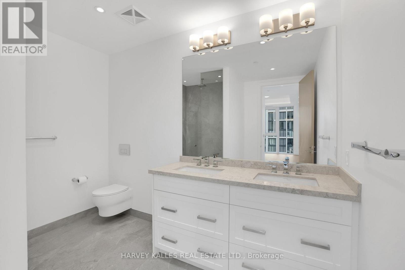 Ph 102 - 9000 Jane Street, Vaughan, Ontario  L4K 0M6 - Photo 15 - N12479886