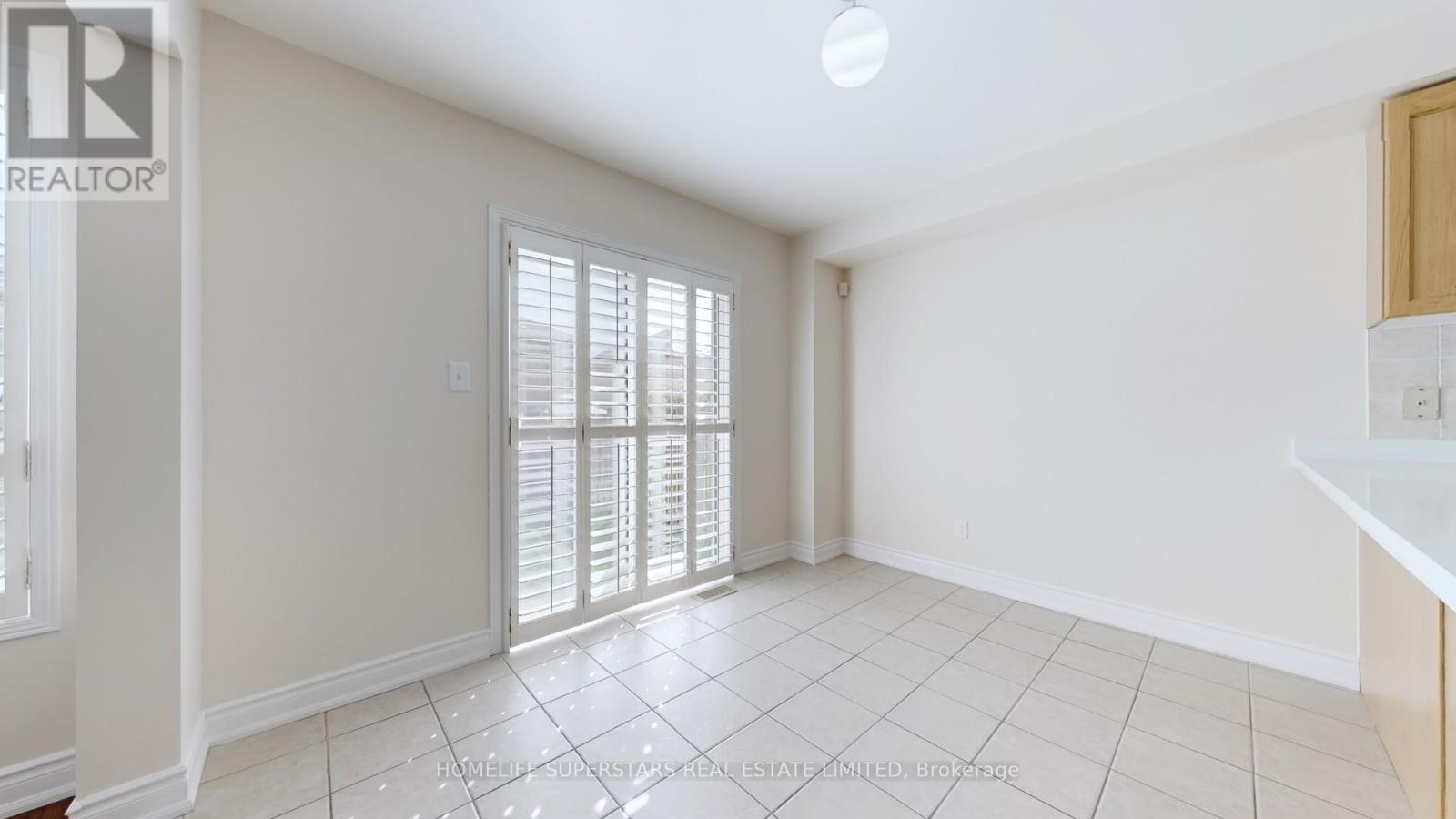 4783 Apple Blossom Circle E, Mississauga, Ontario  L5V 3C7 - Photo 17 - W12479877