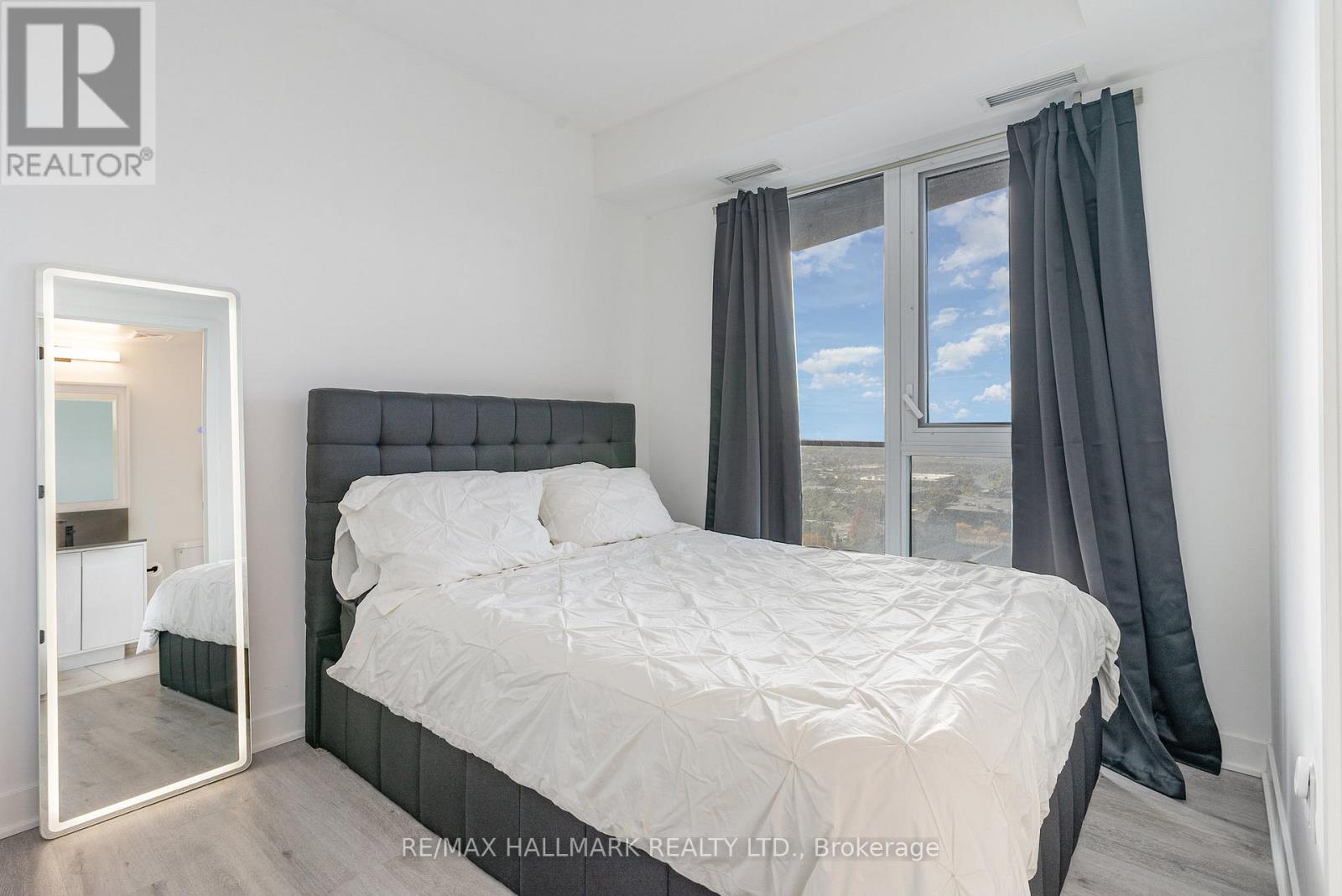 1509 - 36 Zorra Street S, Toronto (Etobicoke West Mall), Ontario  M8Z 0G5 - Photo 8 - W12479887