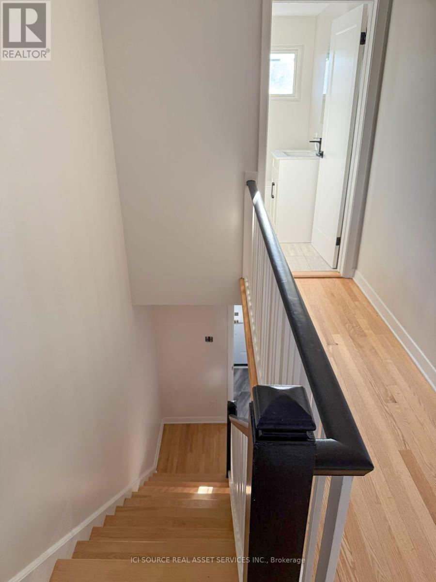 865 Woodroffe Avenue, Ottawa, Ontario  K2A 2G5 - Photo 6 - X12479883