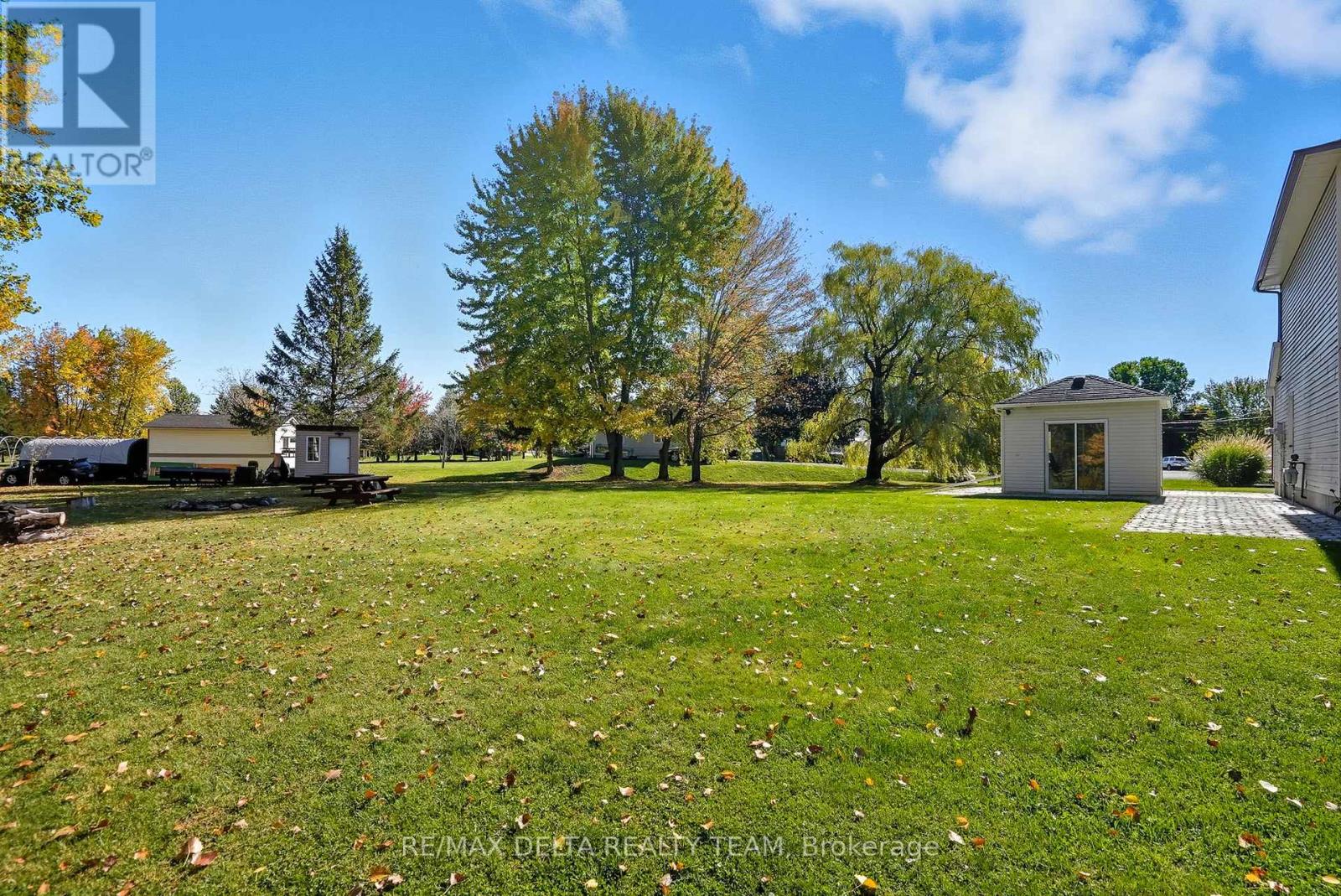 1099 Des Erables Court, Clarence-Rockland, Ontario  K4K 1K9 - Photo 36 - X12479907