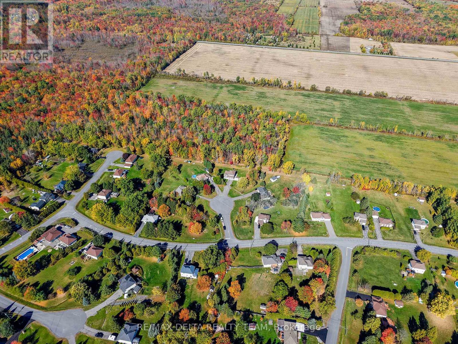 1099 Des Erables Court, Clarence-Rockland, Ontario  K4K 1K9 - Photo 39 - X12479907