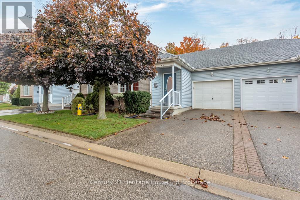 29 Jackson Court, Tillsonburg photo number 2