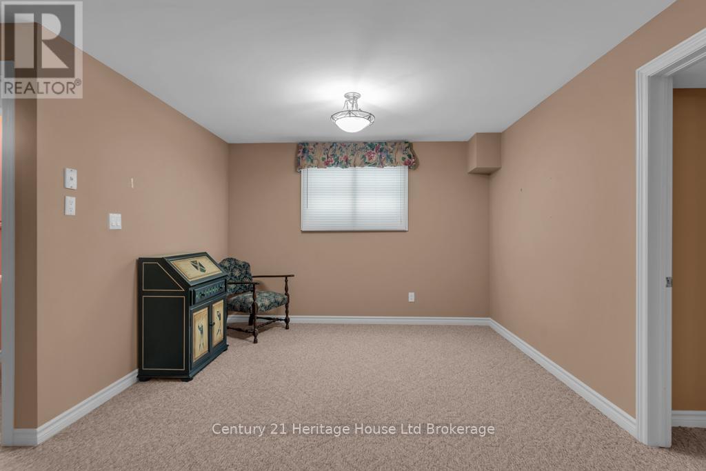 Photo 16 at 29 Jackson Court, Tillsonburg Photo 16 at 29 Jackson Court, Tillsonburg