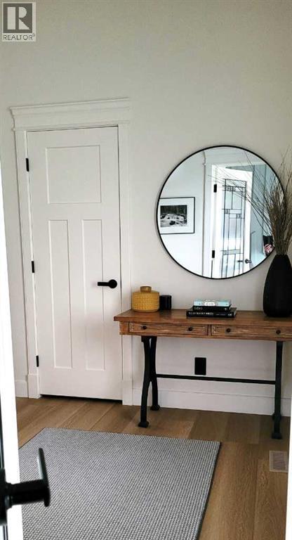 Property at 352 Coopersfield Rise SW image 4