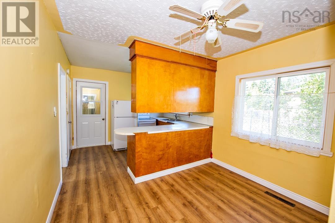 1395 Main Road, Eastern Passage, Nova Scotia  B3G 3E9 - Photo 26 - 202523110