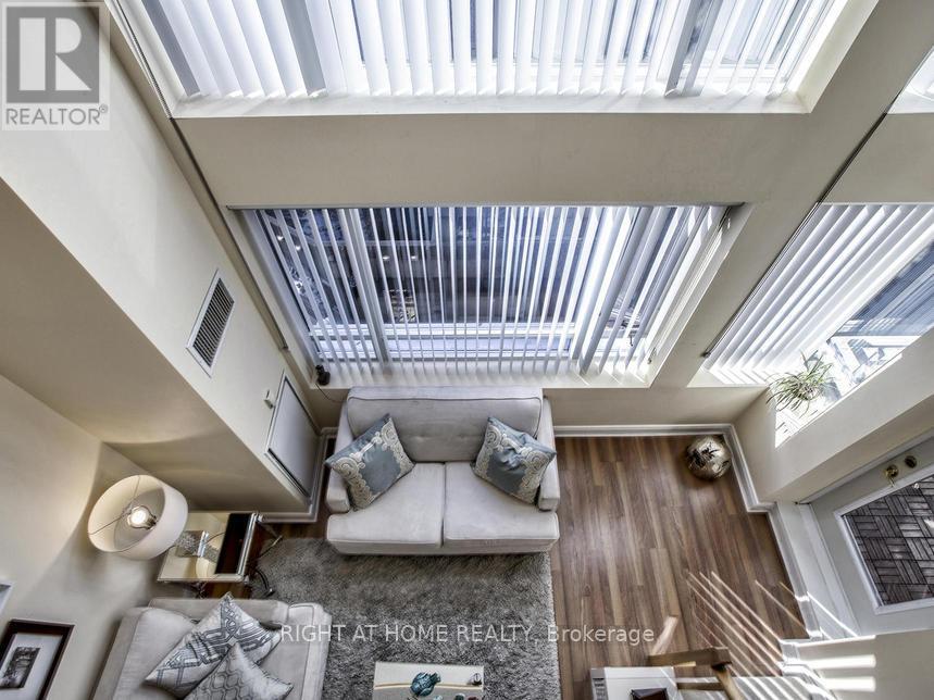 701 - 80 Cumberland Street, Toronto, Ontario  M5R 3V1 - Photo 10 - C12479910