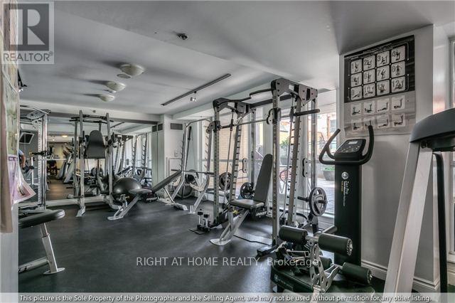 701 - 80 Cumberland Street, Toronto, Ontario  M5R 3V1 - Photo 16 - C12479910