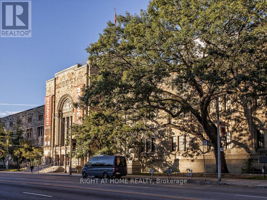 701 - 80 Cumberland Street, Toronto, Ontario  M5R 3V1 - Photo 26 - C12479910