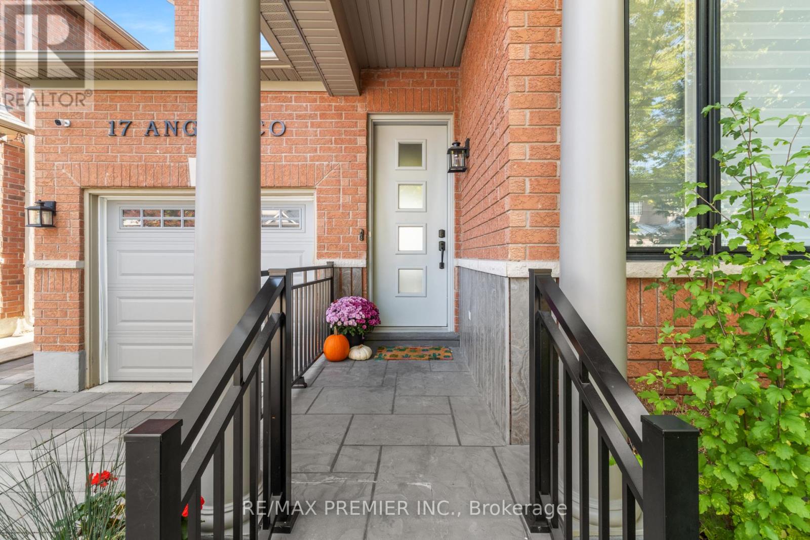 17 Angelico Avenue, Vaughan, Ontario  L4H 3L3 - Photo 3 - N12479911
