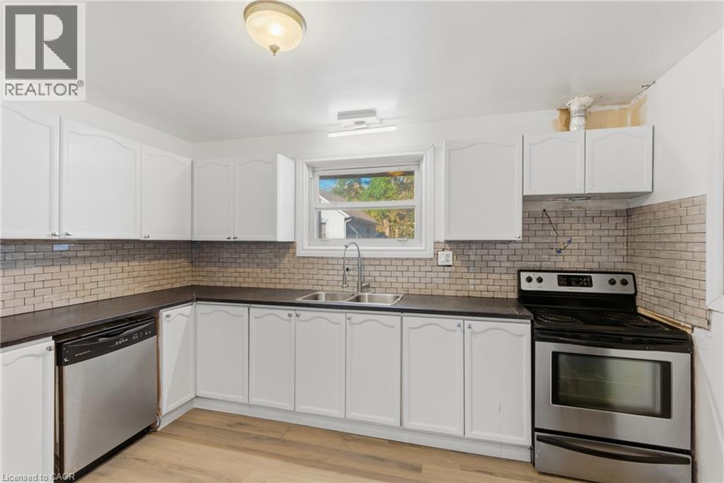 34 Gale Crescent, St. Catharines, Ontario  L2R 3K9 - Photo 16 - 40781488