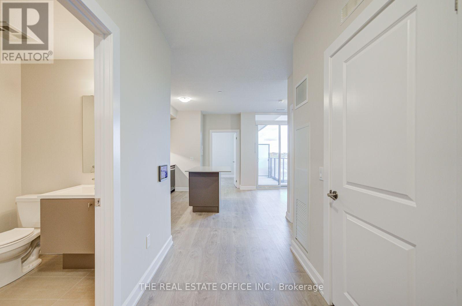 601 - 3220 William Coltson Avenue, Oakville, Ontario  L6H 7X9 - Photo 9 - W12479896