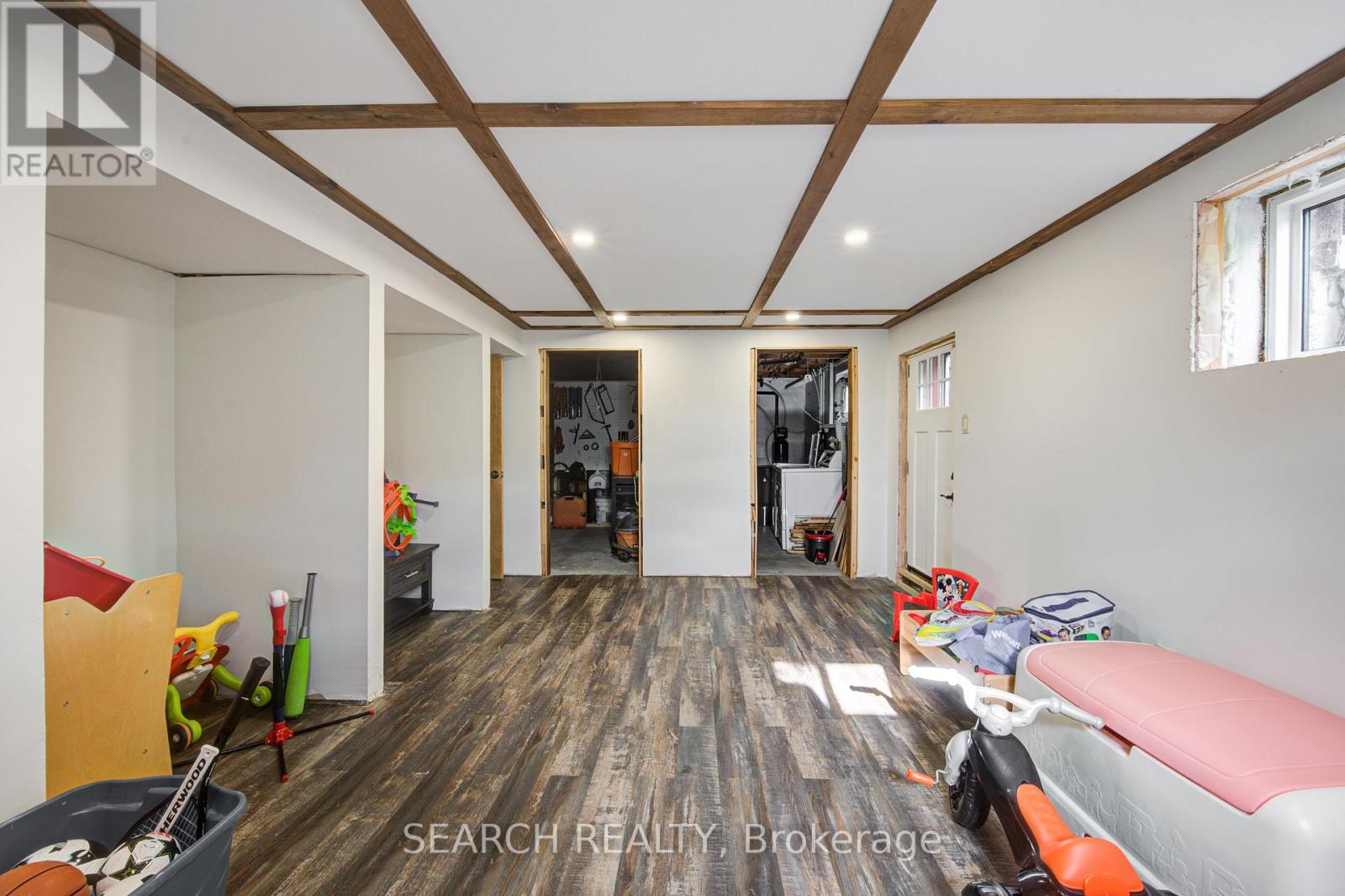 295 Victoria Street, Ingersoll, Ontario  N5C 2N3 - Photo 26 - X12417429