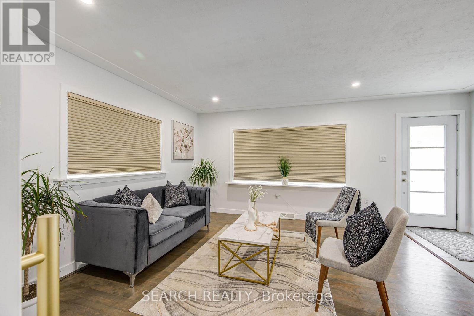 295 Victoria Street, Ingersoll, Ontario  N5C 2N3 - Photo 16 - X12417429