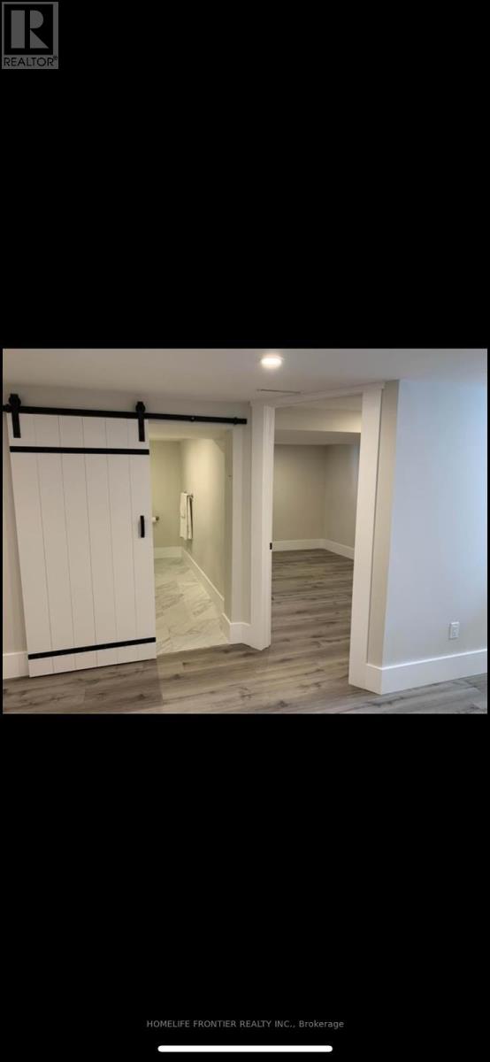 2880 Rivard Avenue, Windsor, Ontario  N8T 2H8 - Photo 4 - X12479622