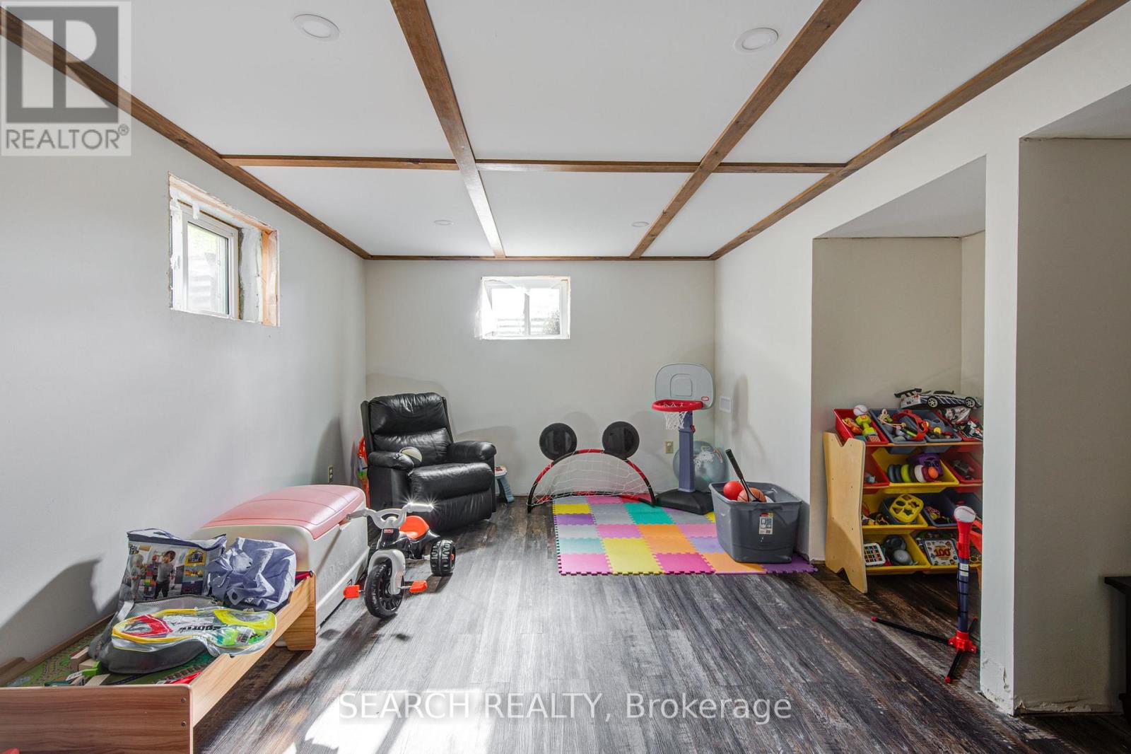 295 Victoria Street, Ingersoll, Ontario  N5C 2N3 - Photo 25 - X12417429