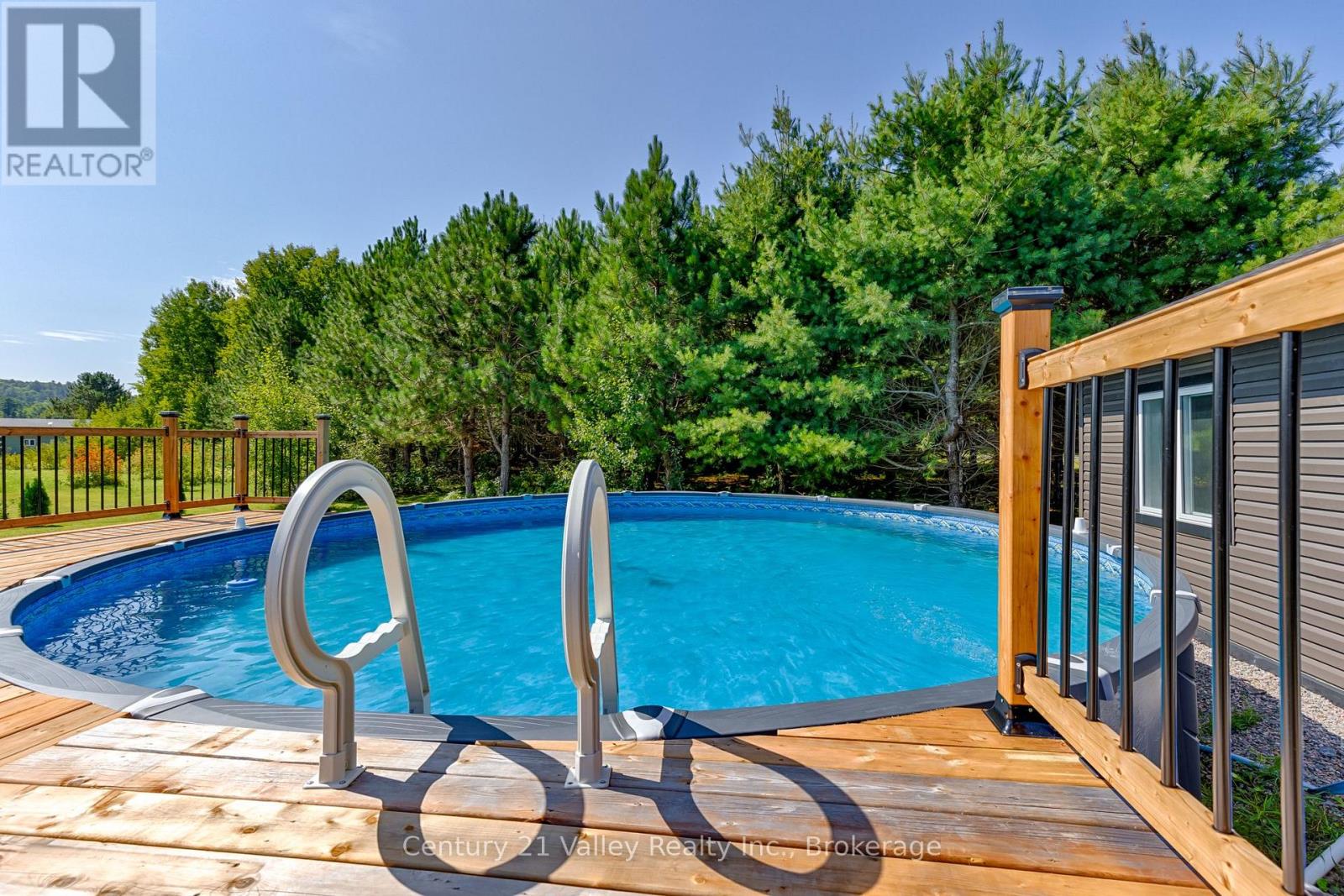 64 Eastern Avenue, Greater Madawaska, Ontario  K7V 1N3 - Photo 31 - X12479916