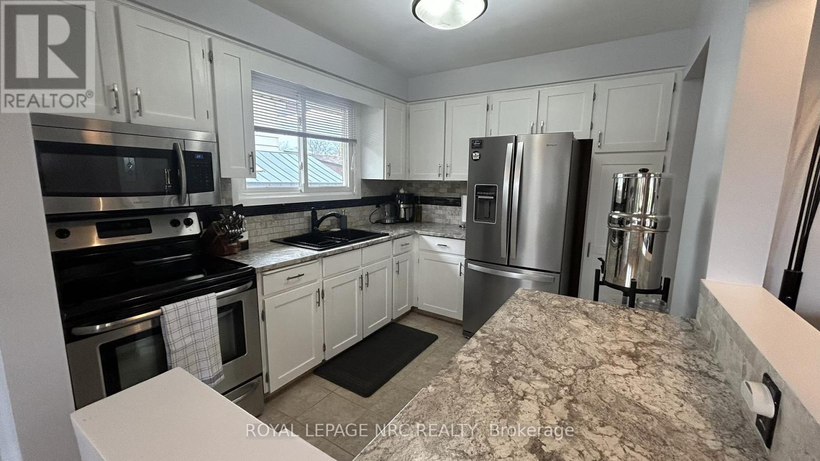 6197 Kirkland Drive, Niagara Falls (West Wood), Ontario  L2H 2A7 - Photo 11 - X12479898