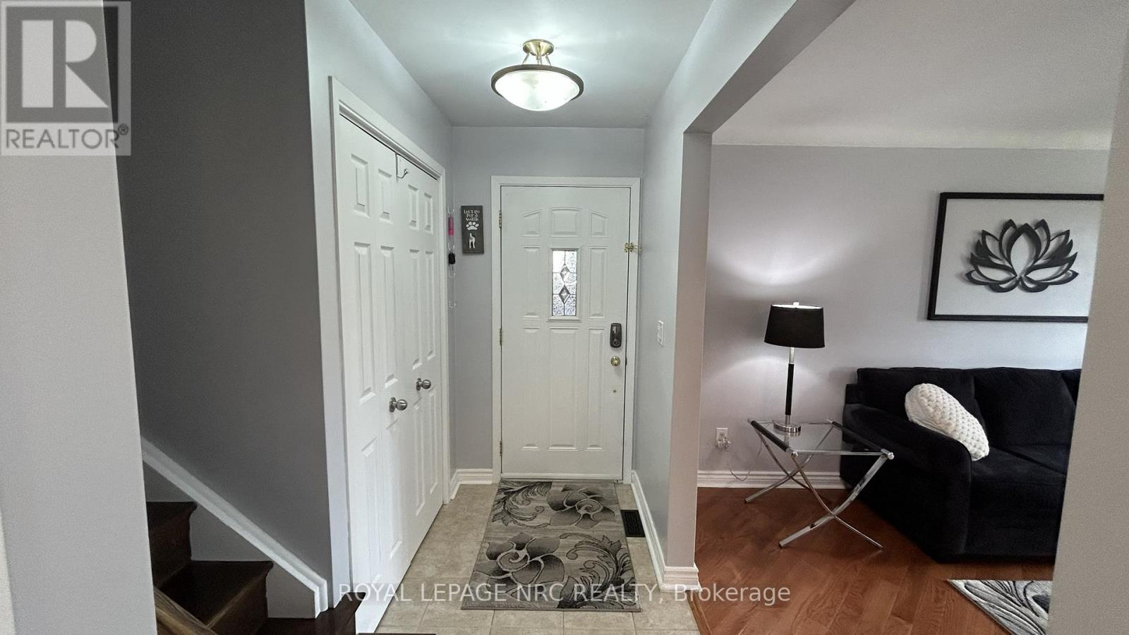 6197 Kirkland Drive, Niagara Falls (West Wood), Ontario  L2H 2A7 - Photo 5 - X12479898