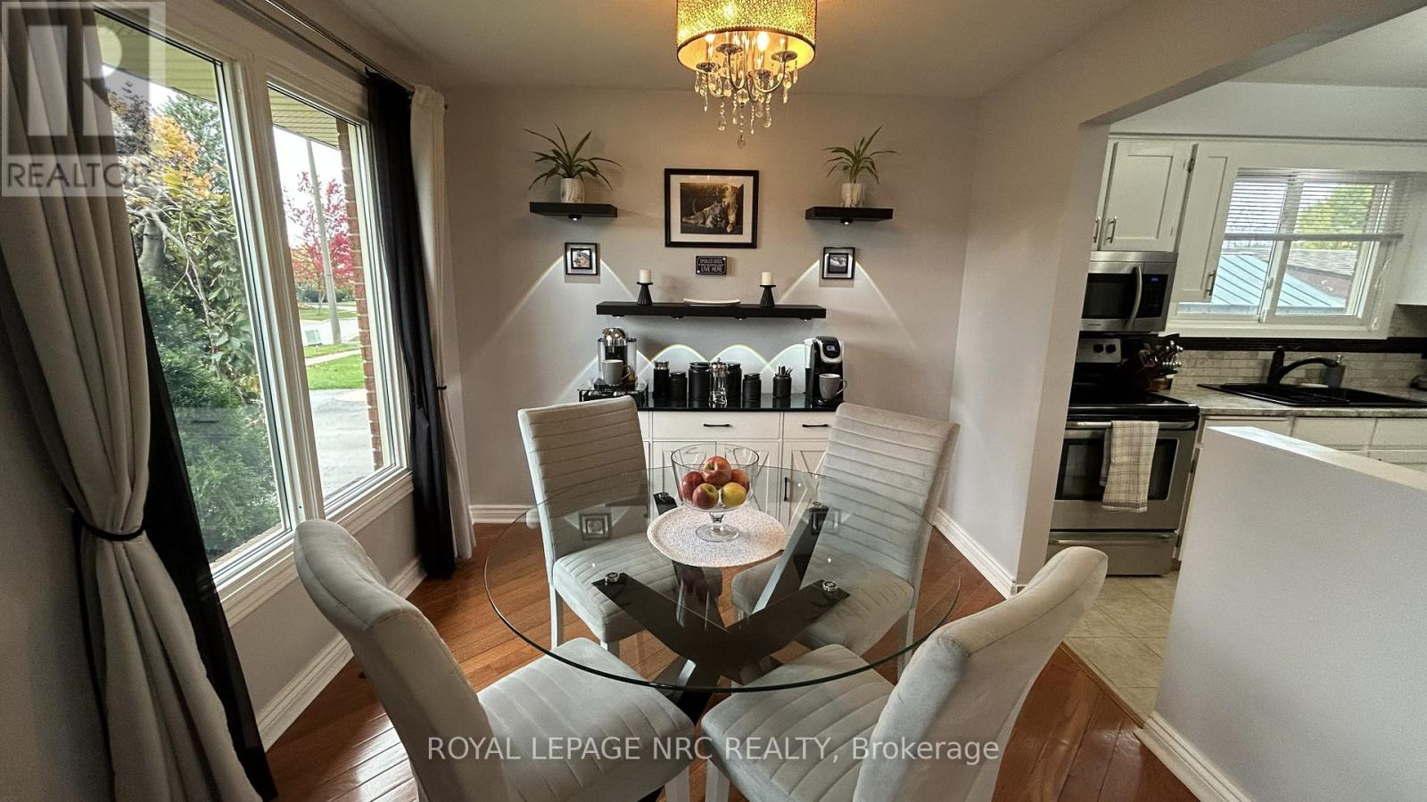 6197 Kirkland Drive, Niagara Falls (West Wood), Ontario  L2H 2A7 - Photo 9 - X12479898