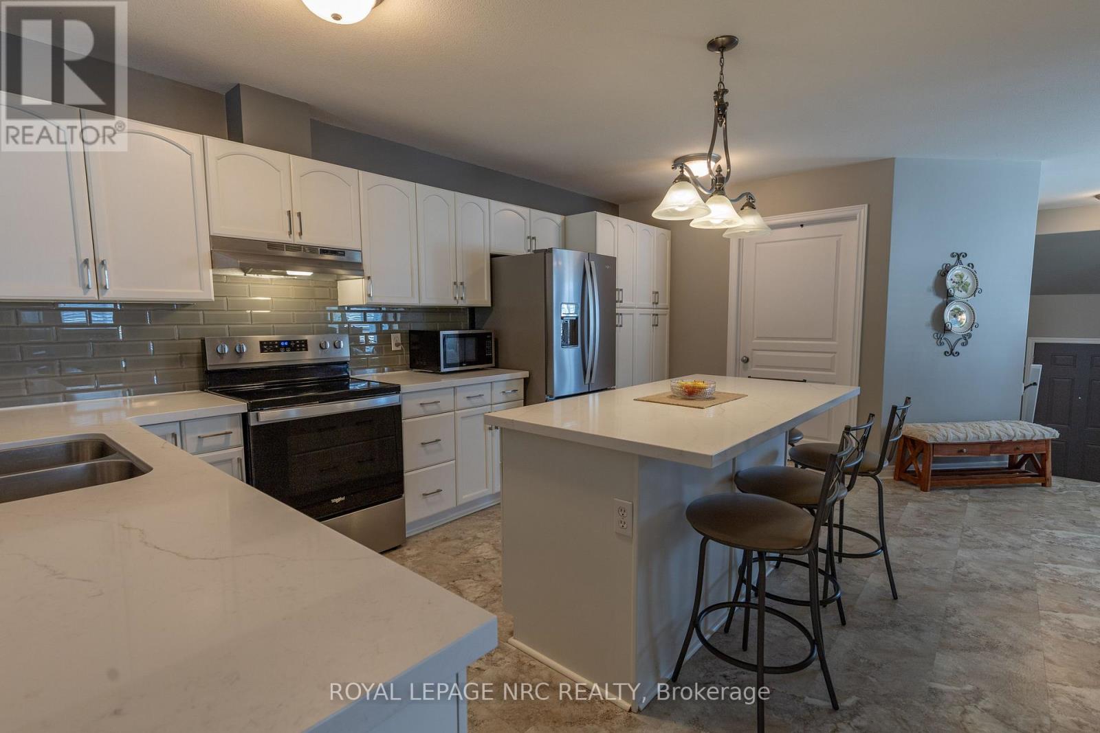 56 Nathalie Court, Welland, Ontario  L3B 6H7 - Photo 14 - X12479941