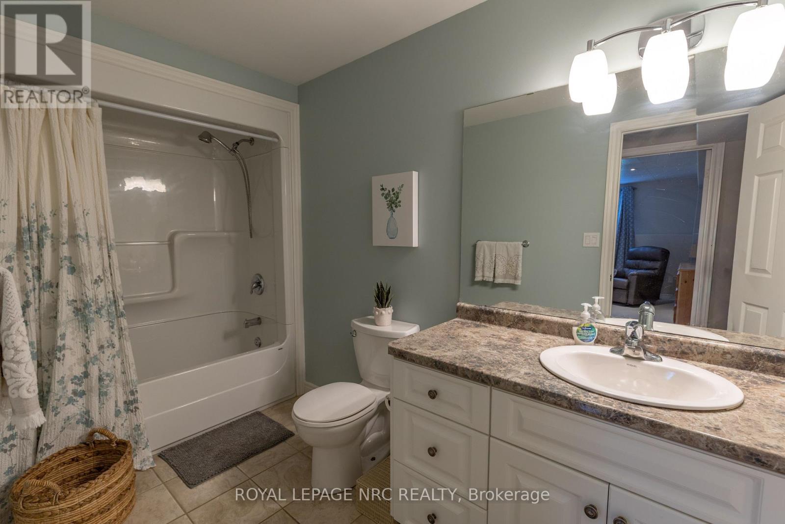 56 Nathalie Court, Welland, Ontario  L3B 6H7 - Photo 24 - X12479941