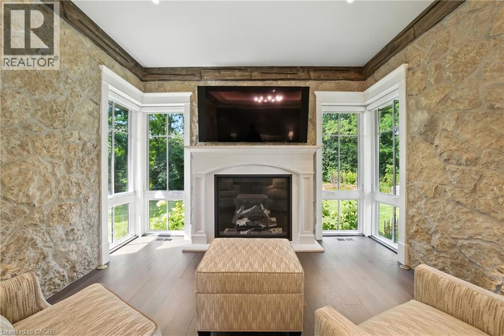 597 Old York Road, Burlington, Ontario  L7P 4Y6 - Photo 13 - 40780639