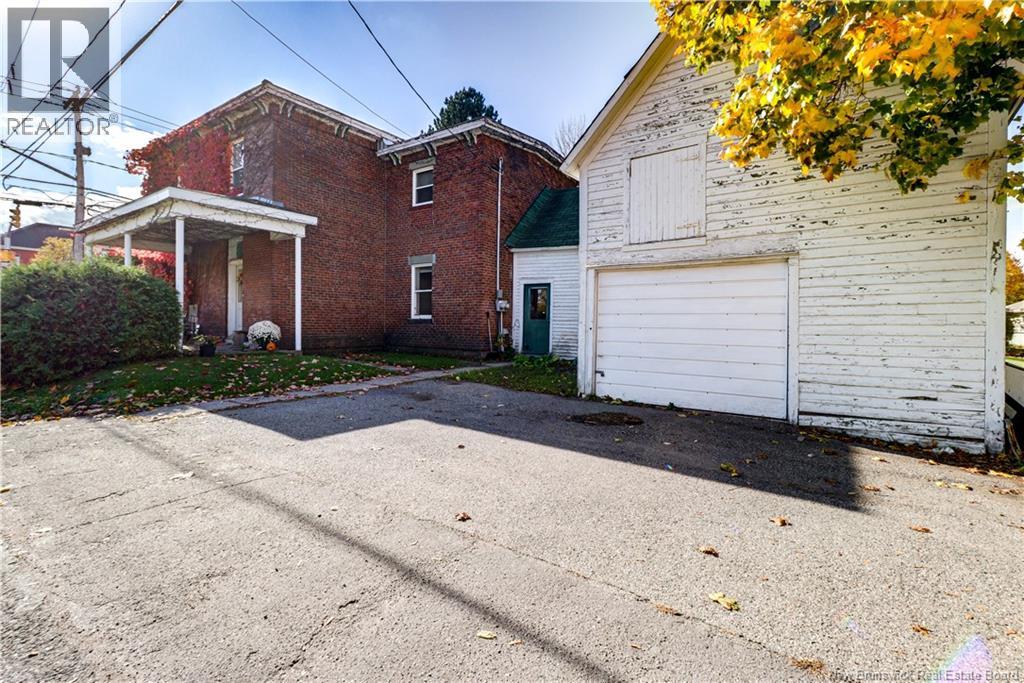 33-35 Queen Street, Sussex, New Brunswick  E4E 2A6 - Photo 3 - NB129018