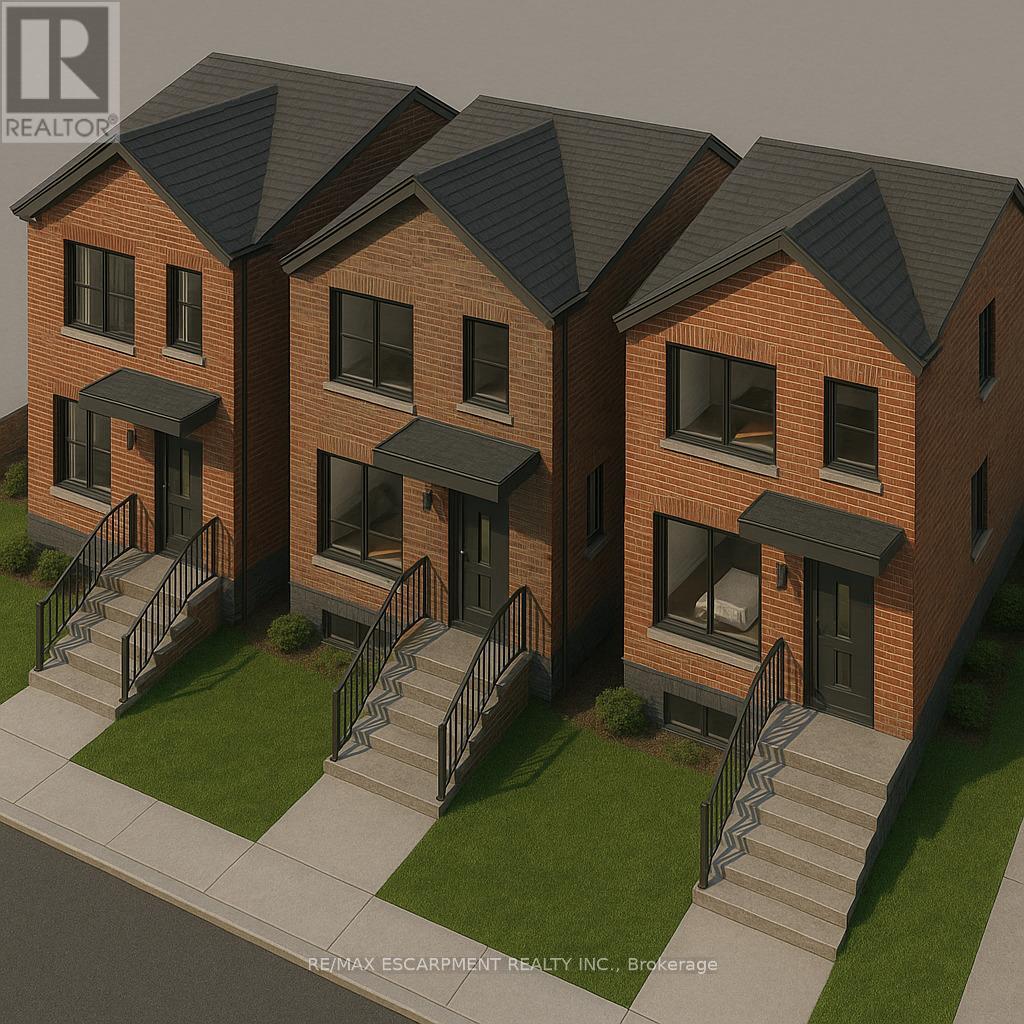 386 East 25th Street, Hamilton, Ontario  L8V 3B1 - Photo 2 - X12474799