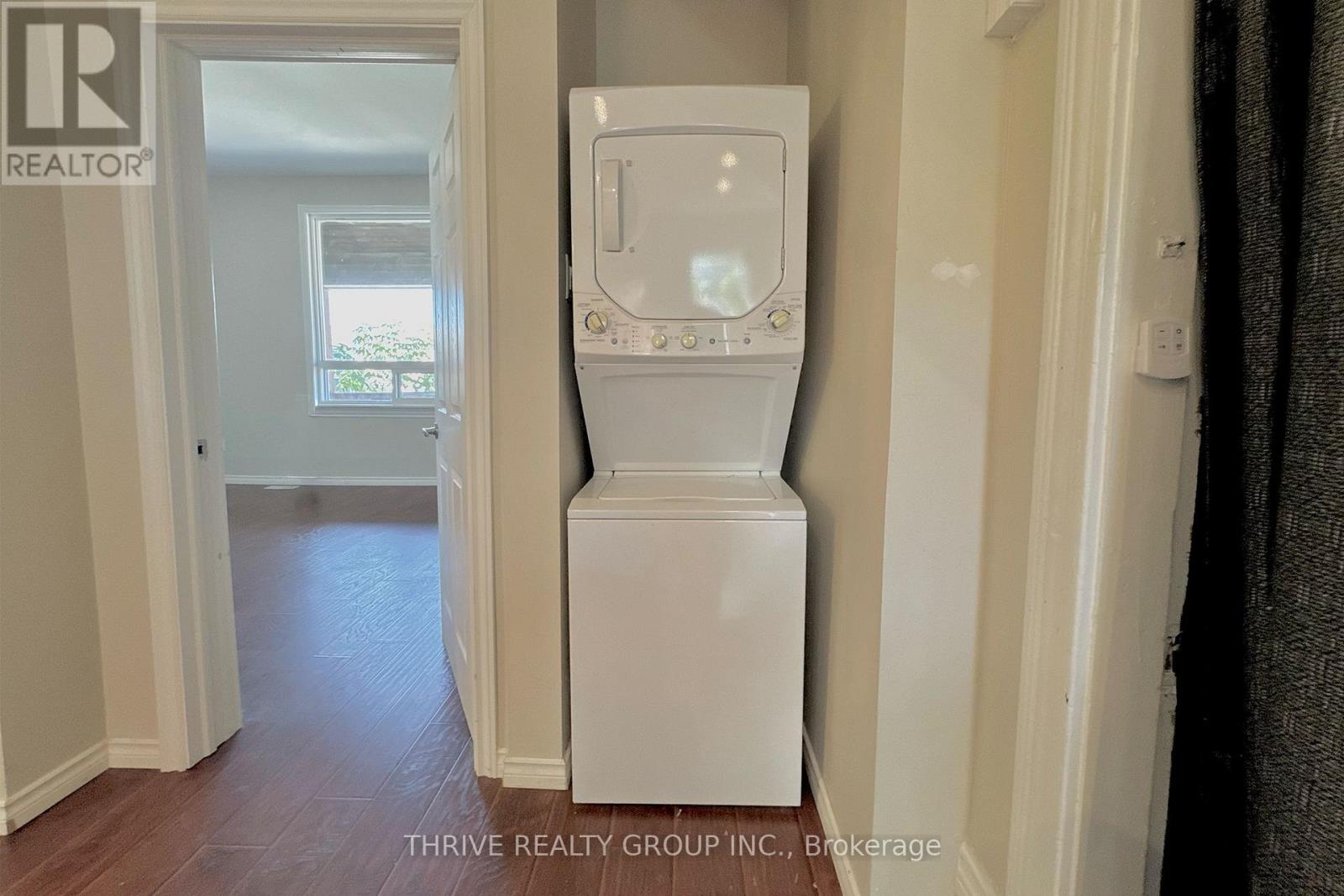 Main - 119 Mcclary Avenue, London South, Ontario  N5Z 2A6 - Photo 8 - X12419323