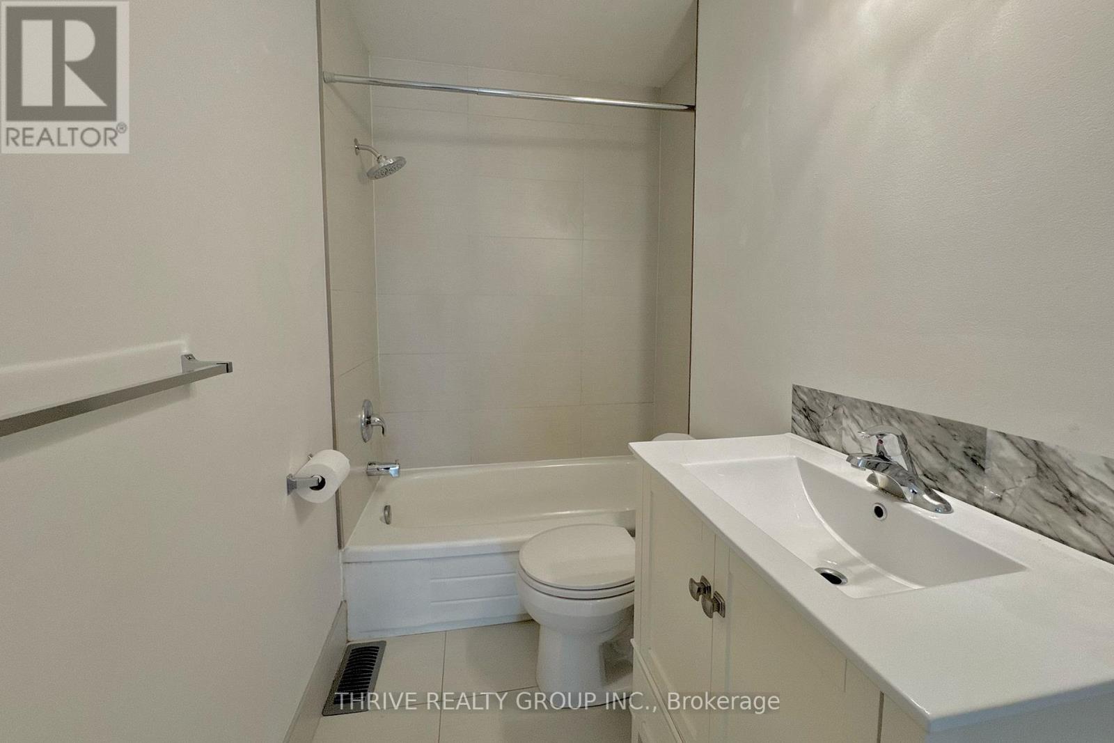 Main - 119 Mcclary Avenue, London South, Ontario  N5Z 2A6 - Photo 2 - X12419323