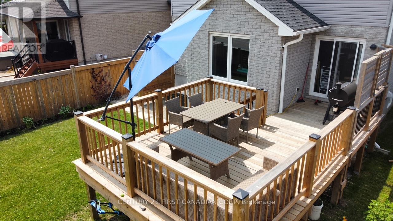 226 Emery Street, Central Elgin, Ontario  N5L 0A5 - Photo 4 - X12448787